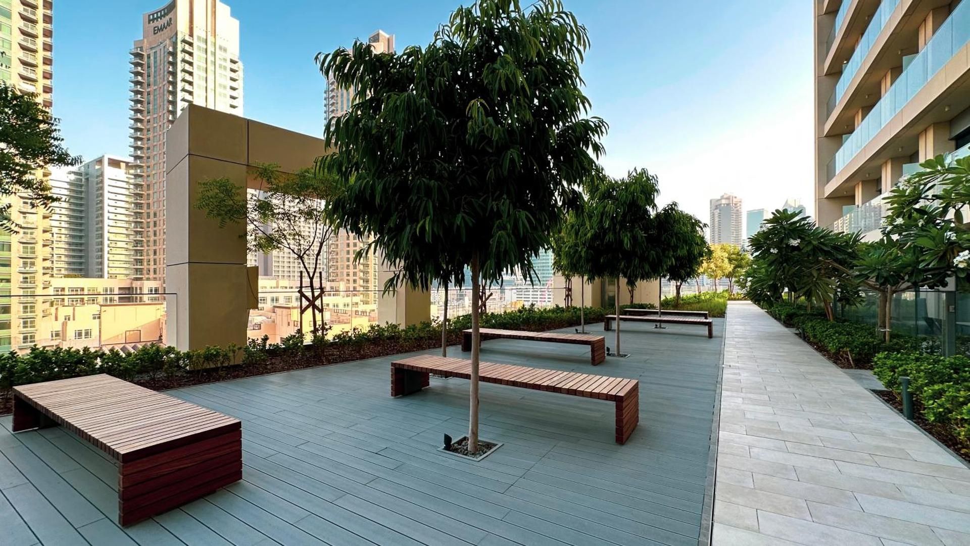 SmartStay at Burj Royale - Unique Downtown Dubai City Views - Brand New Luxury Apartments