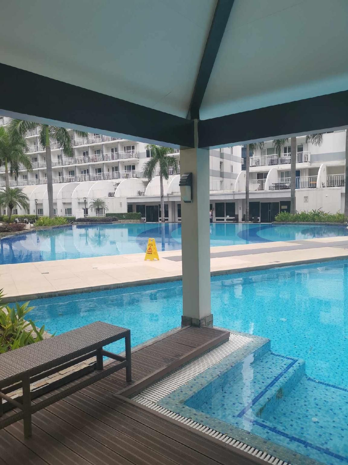 Private pool