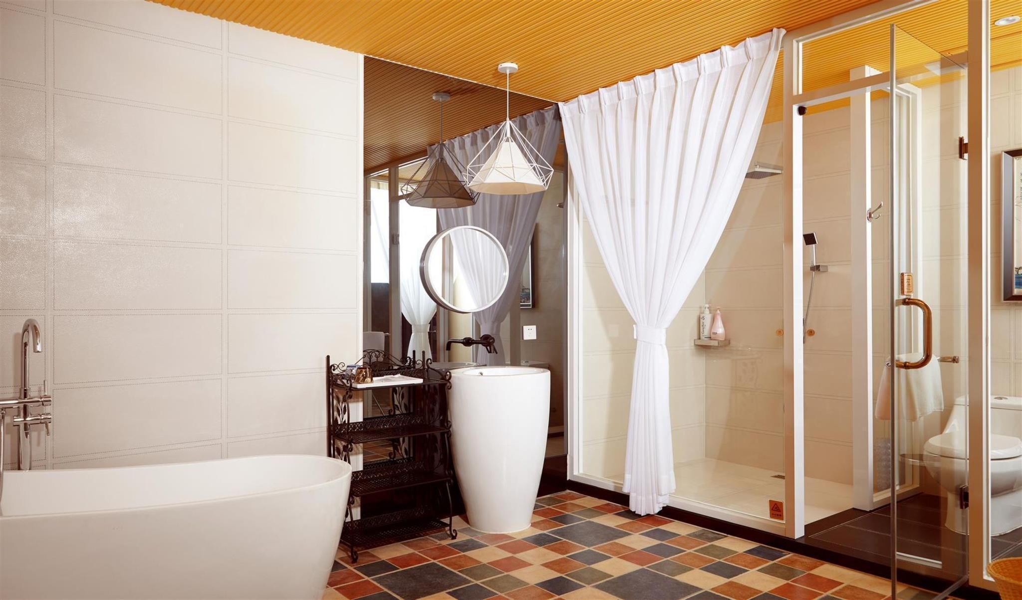 Golden Park Hotel Romantic Room 2