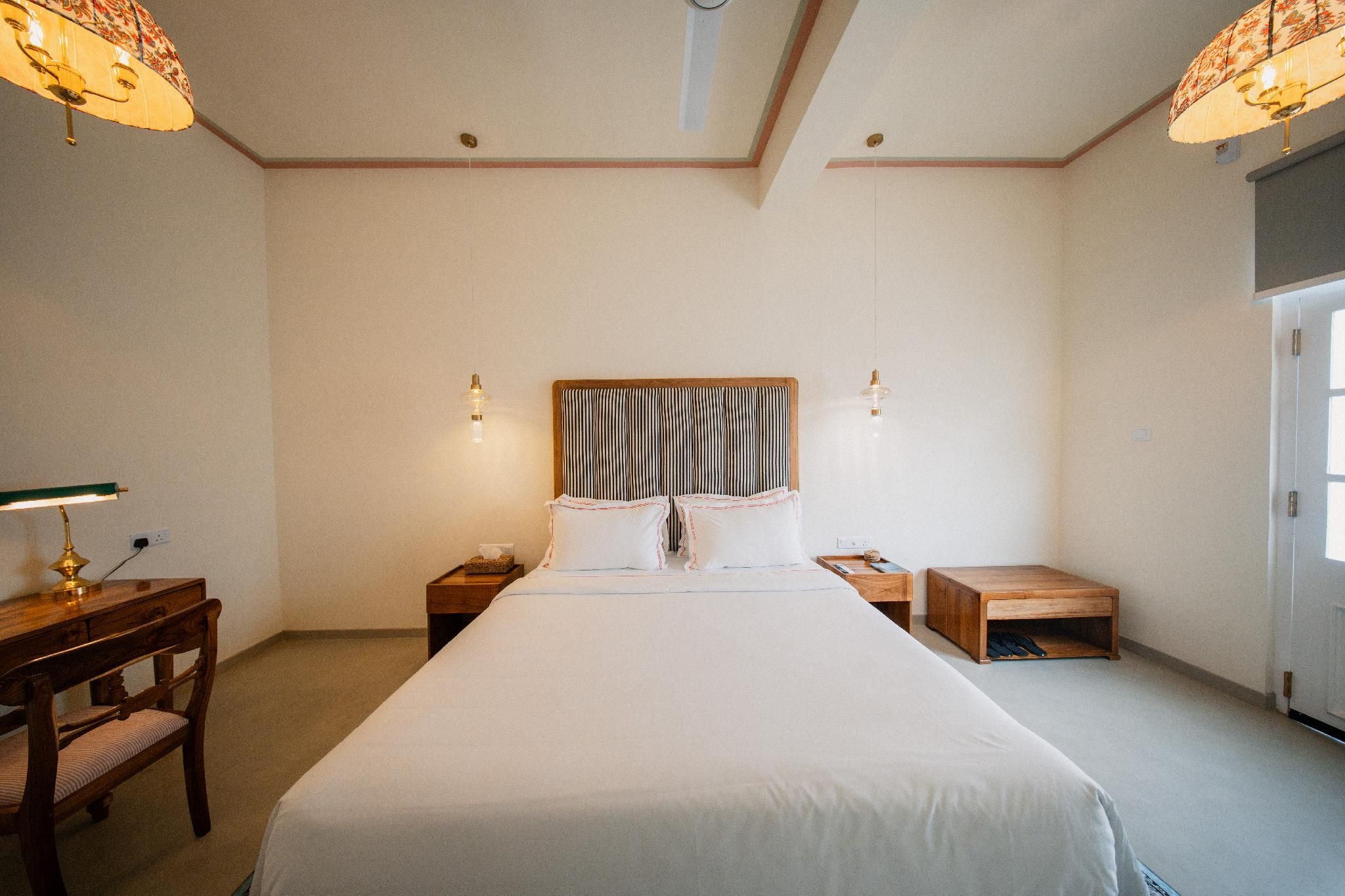 Padmaraga Galle Fort Deluxe Double Room 3