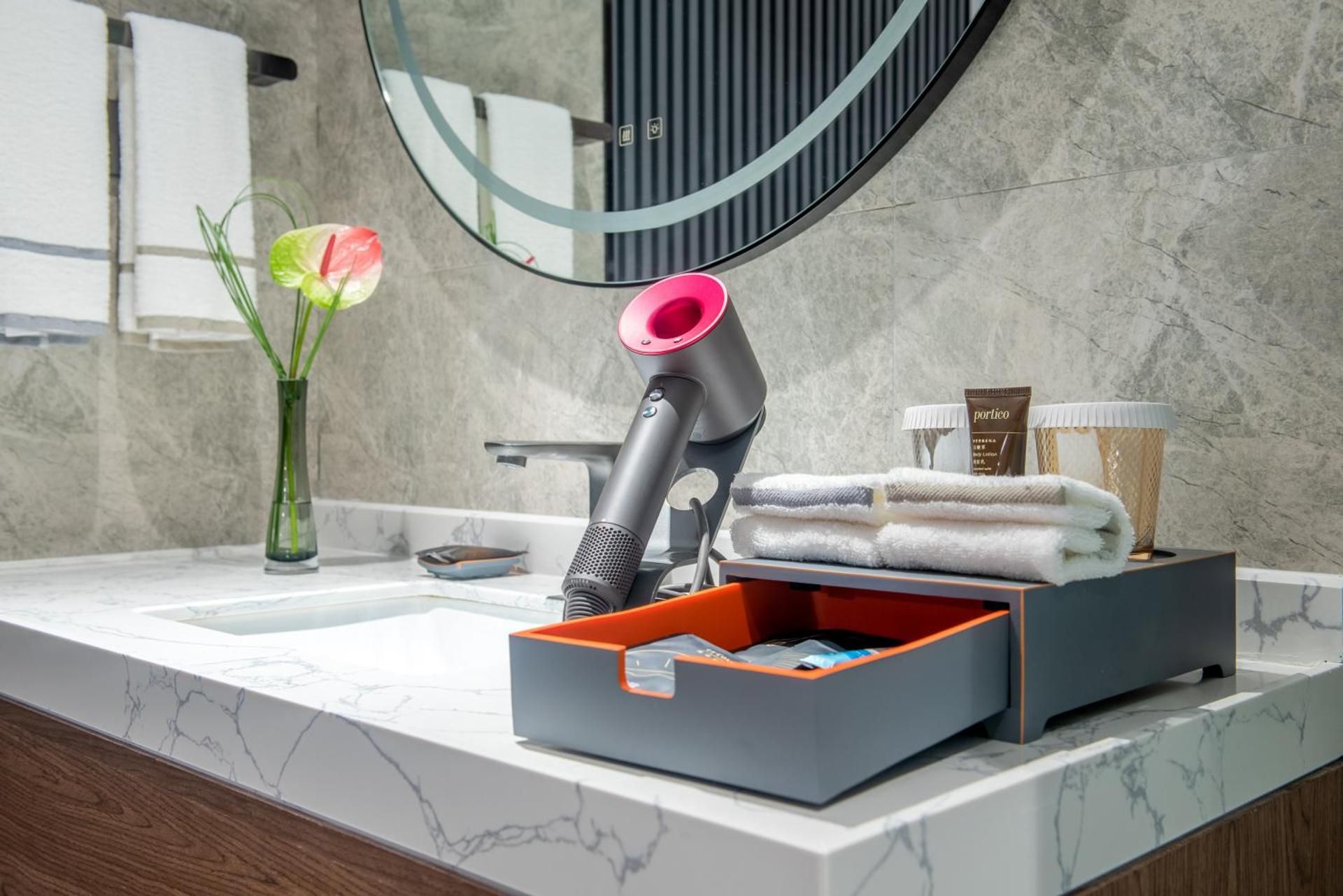 UrCove by HYATT Hangzhou Riverside CBD Executive Suite 6