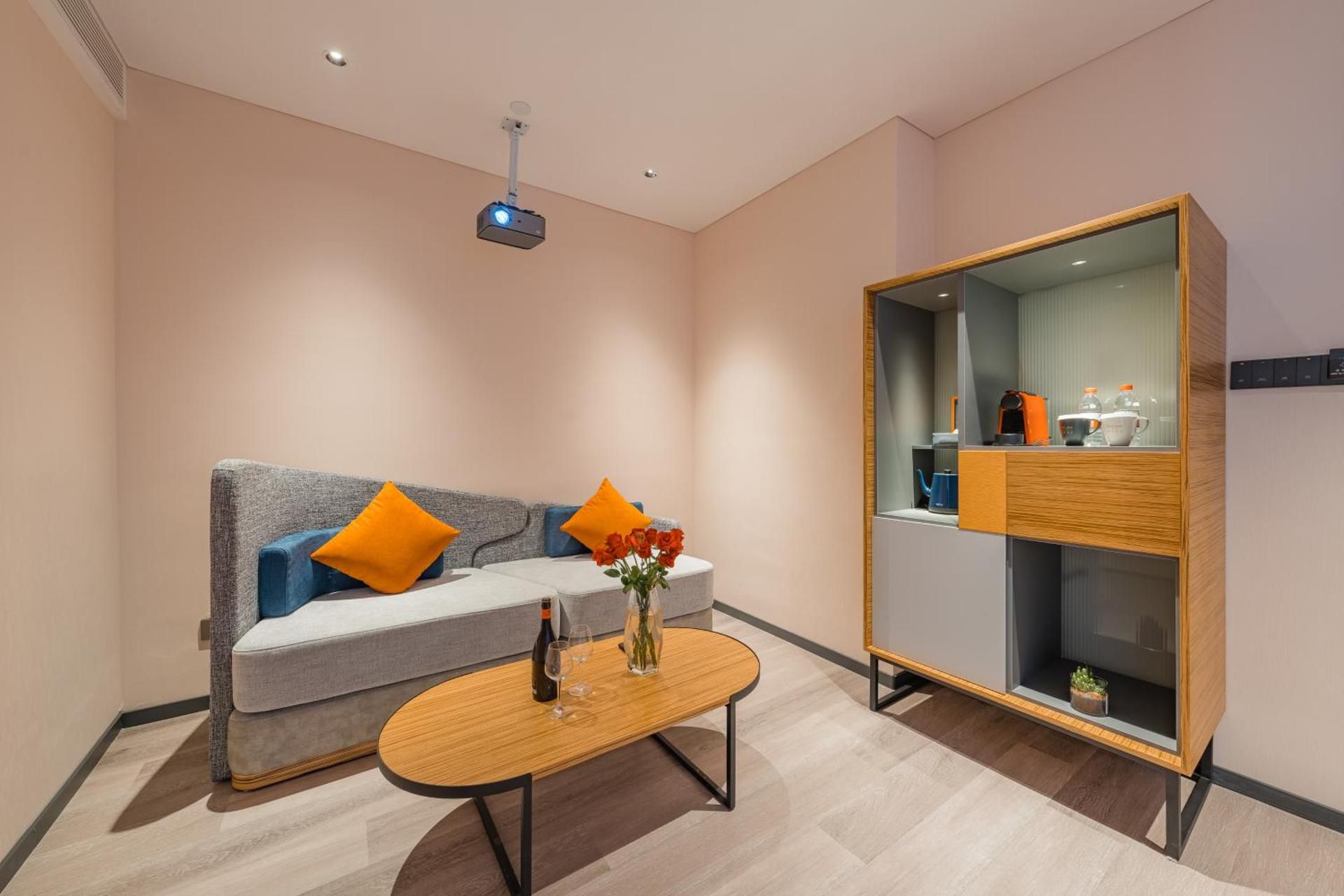 UrCove by HYATT Hangzhou Riverside CBD Executive Suite 8