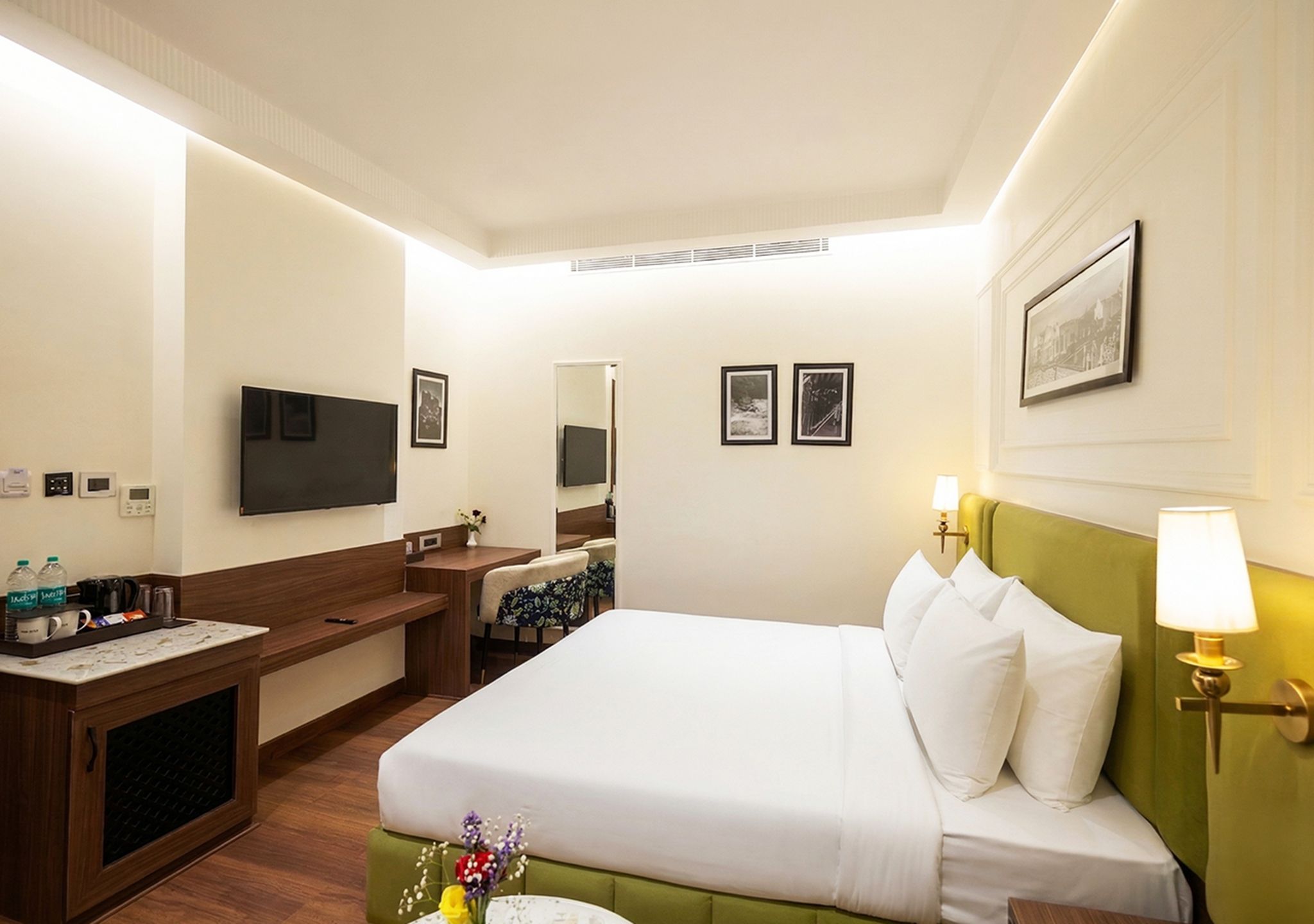 Saltstayz Autograph - Rishikesh Near Triveni Ghat Deluxe Room with Pool Access 5
