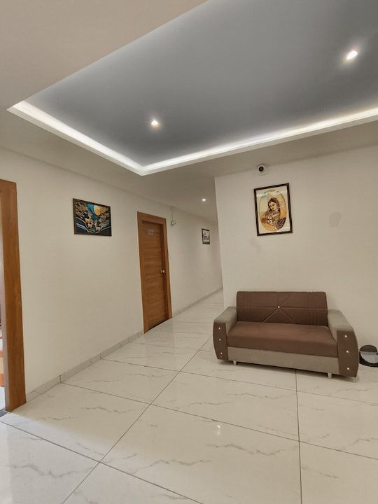 Hotel Akruti Inn
