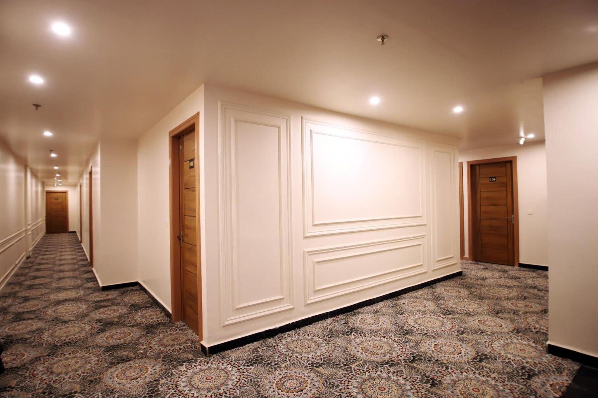 Hotel Ember