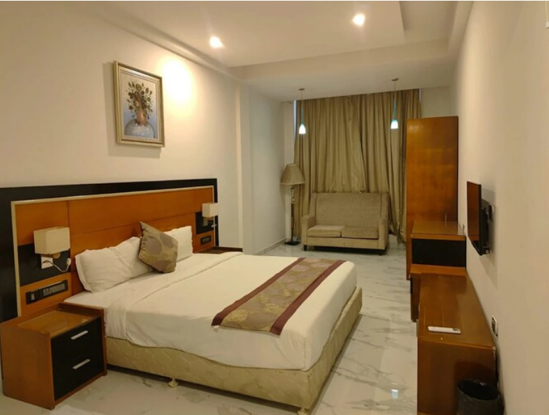 Hotel BB Grand Agra Suite Room 3