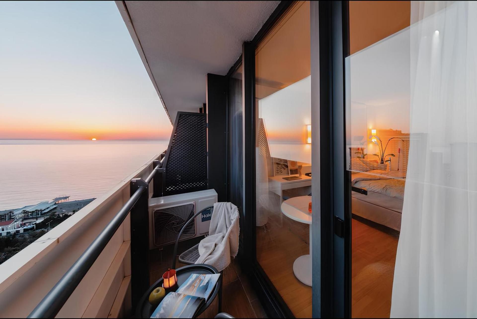 Studio with Sea View