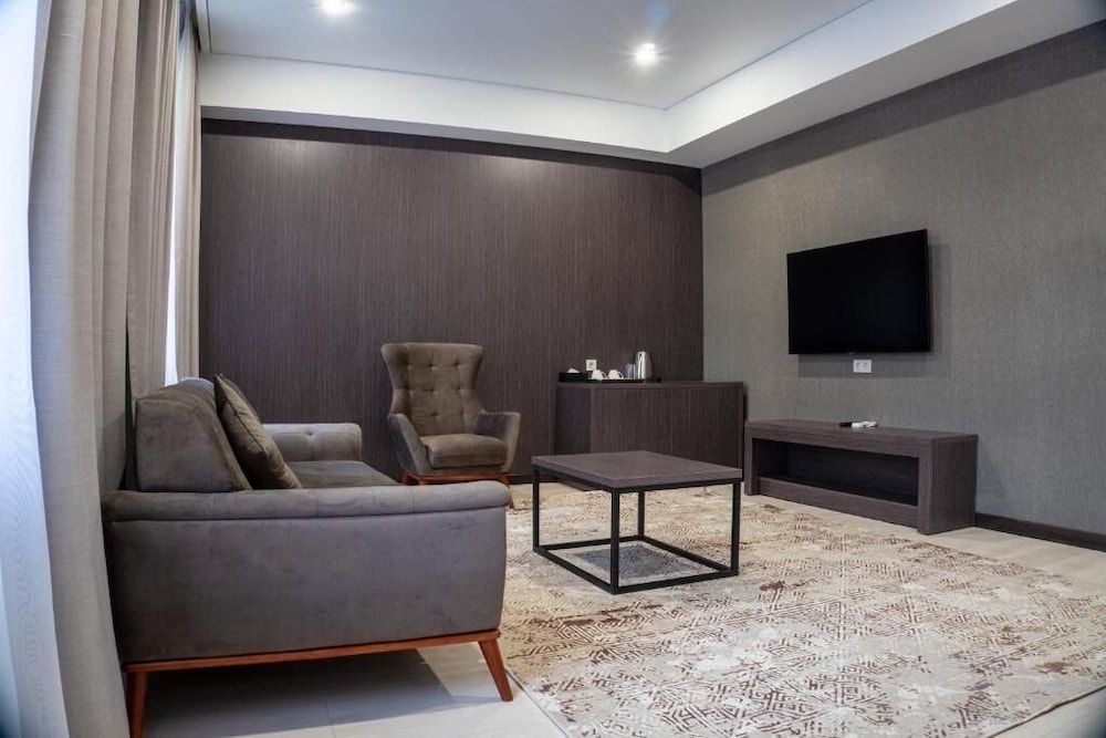 Grand Hotel Kazybek Bi Luxury Suite, Courtyard View 6