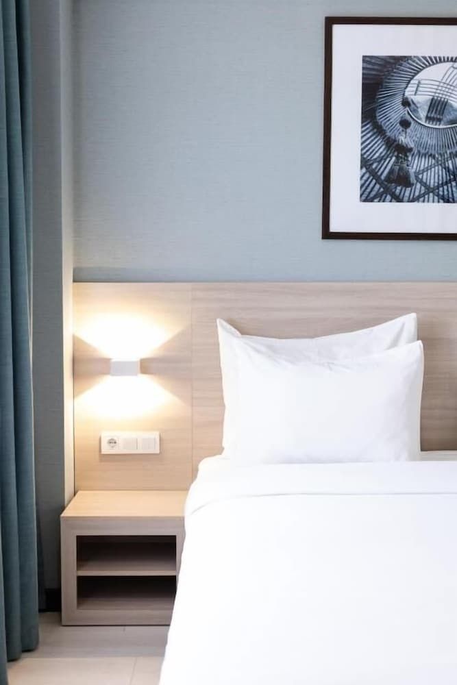 Grand Hotel Kazybek Bi Standard Double Room, Courtyard View 5
