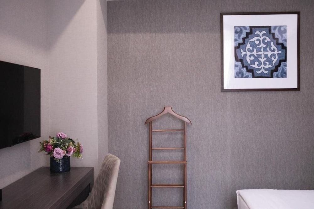 Grand Hotel Kazybek Bi Luxury Suite, Courtyard View 8