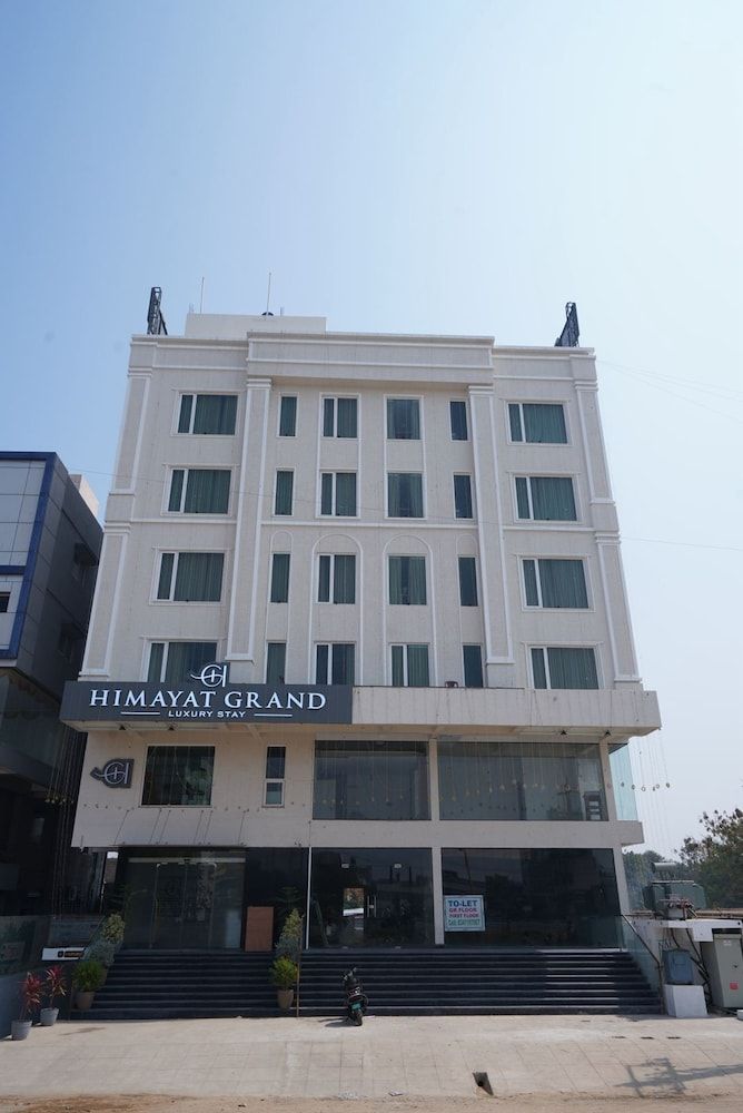 Himayat Grand