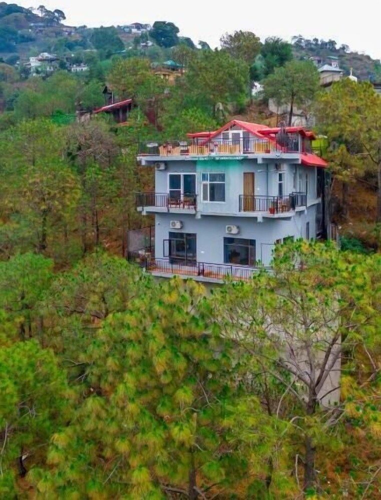 Alaya Stays Archee's 6BHK Nature Retreat