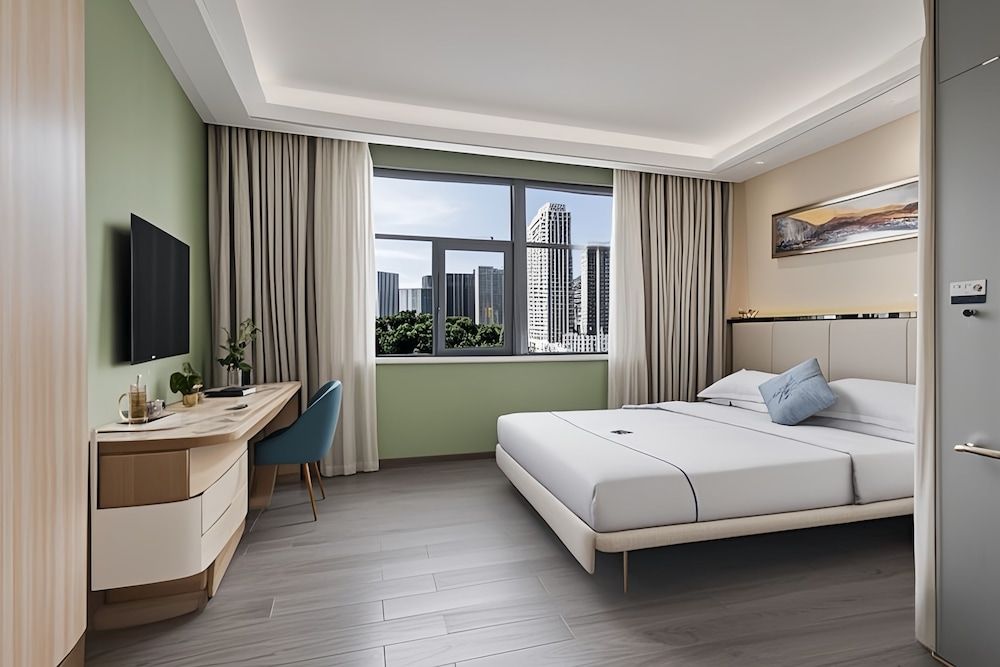 AeroLink Hotel Shenzhen Bao'an Airport Comfort Double Room, City View 2