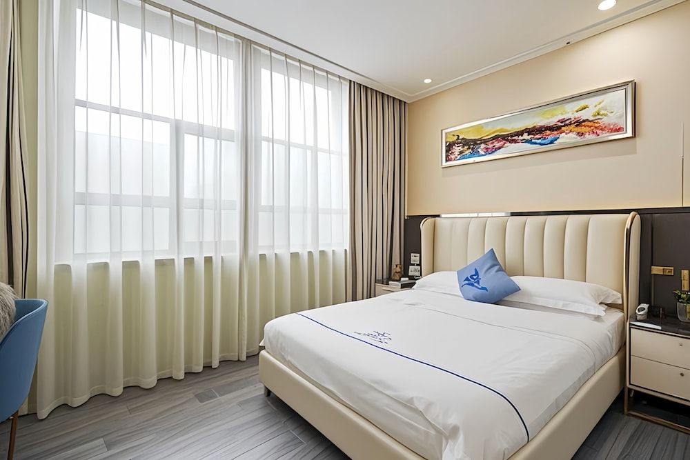 AeroLink Hotel Shenzhen Bao'an Airport Comfort Double Room, City View