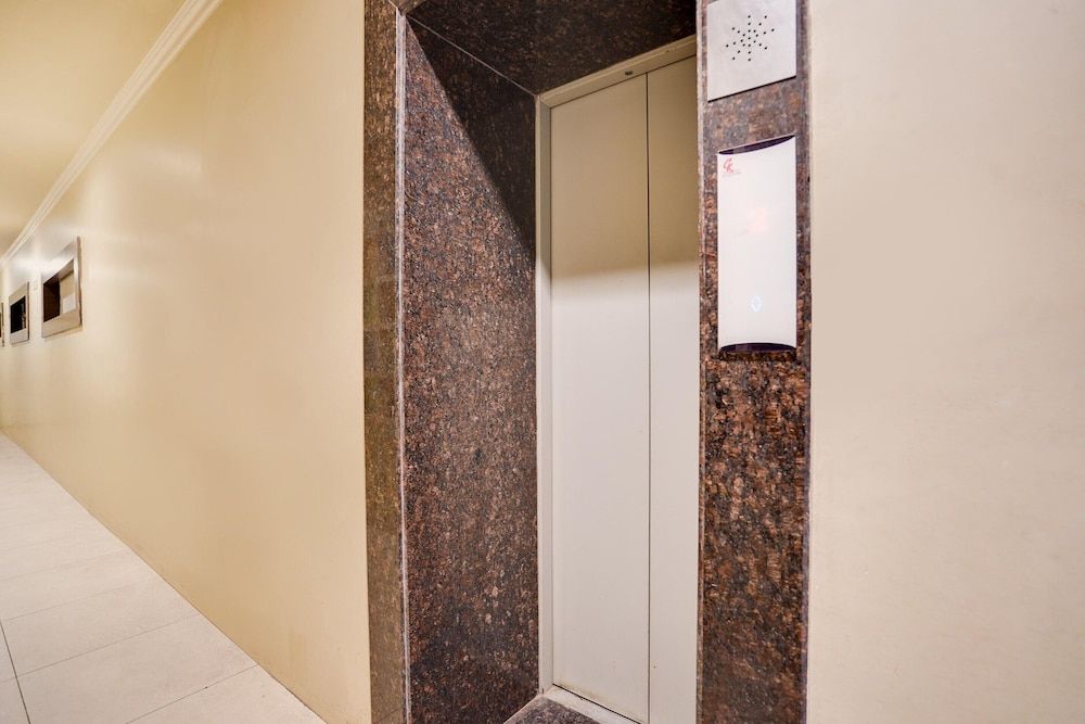 Elite Stays Near Mansarovar Metro Station