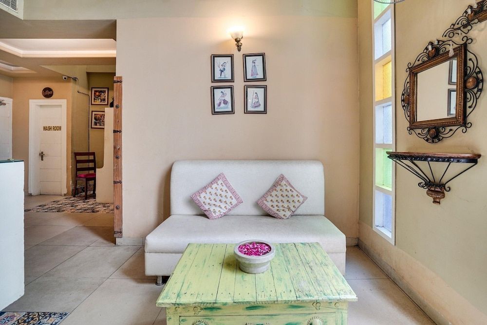 Elite Stays Near Mansarovar Metro Station