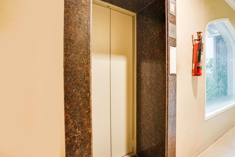 Elite Stays Near Mansarovar Metro Station