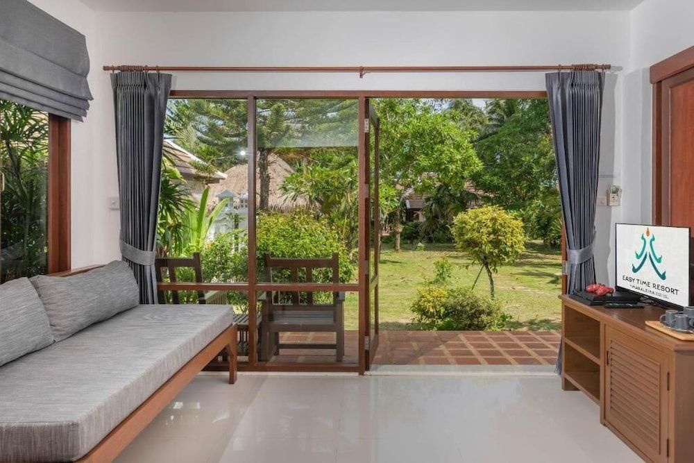 EASY TIME VILLA by MARALEINA Deluxe Villa, 1 Bedroom, Balcony, Garden View 2