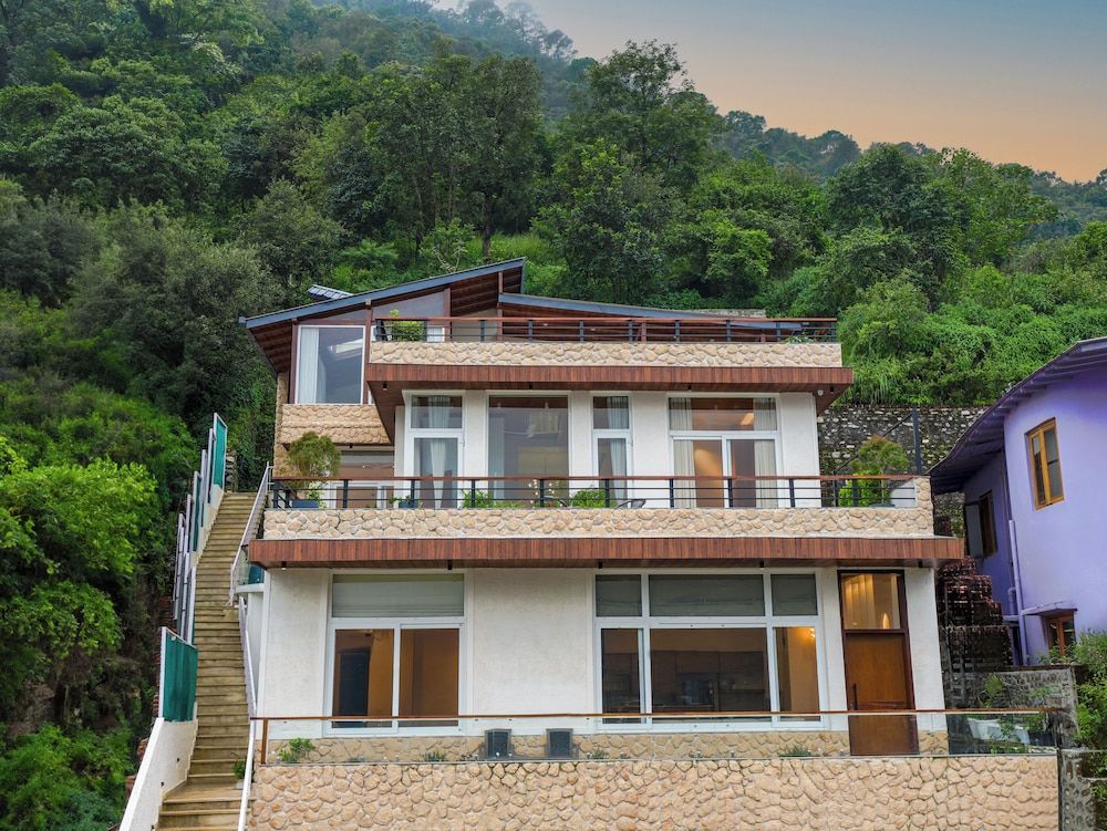 ELIVAAS Antarmann Casa Mirage 3BHK Villa