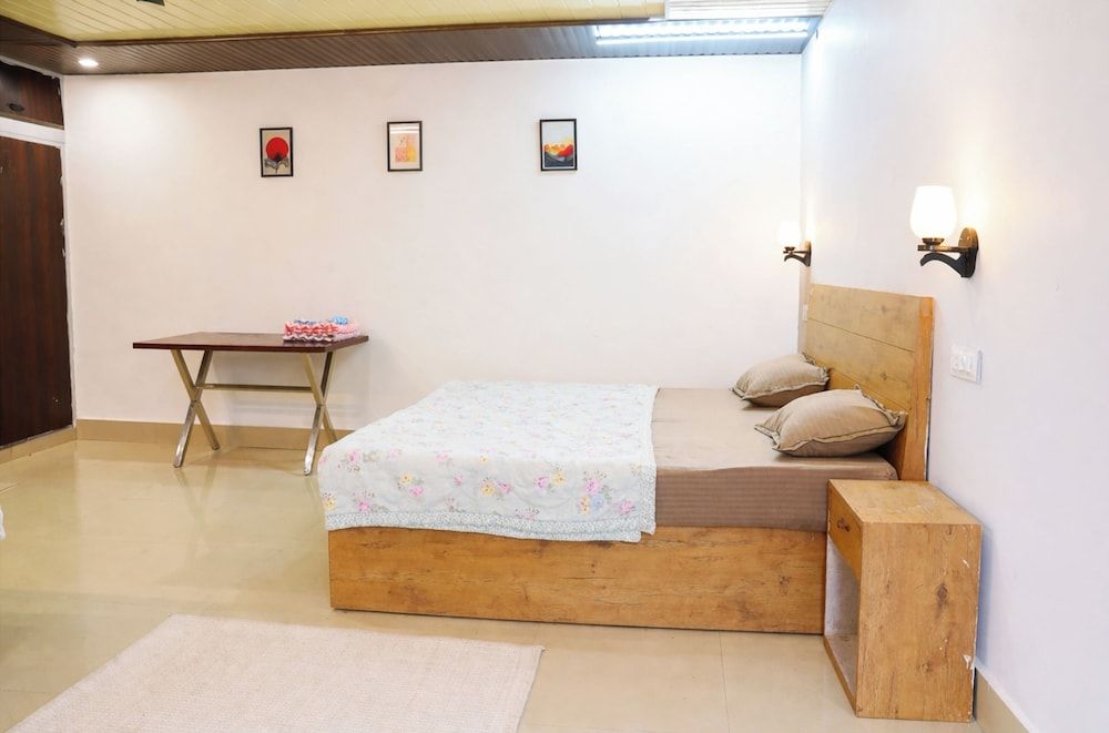 Hotel Seven Lake Stays Uttarkhand