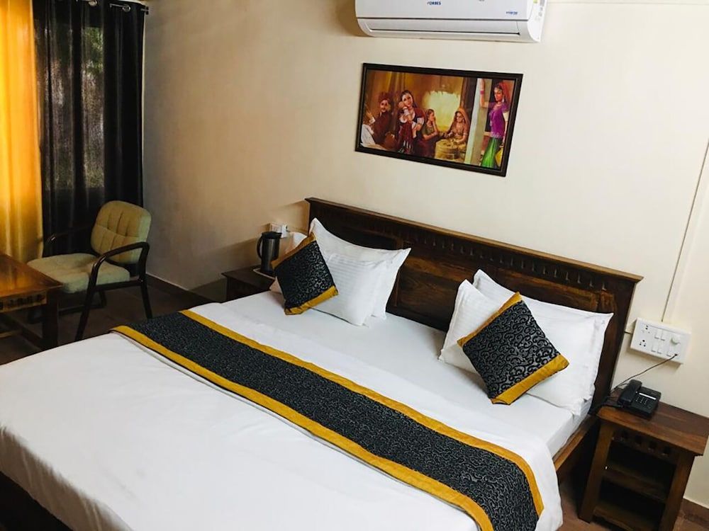 Rose Cottage A Heritage Retreat Deluxe Room 5