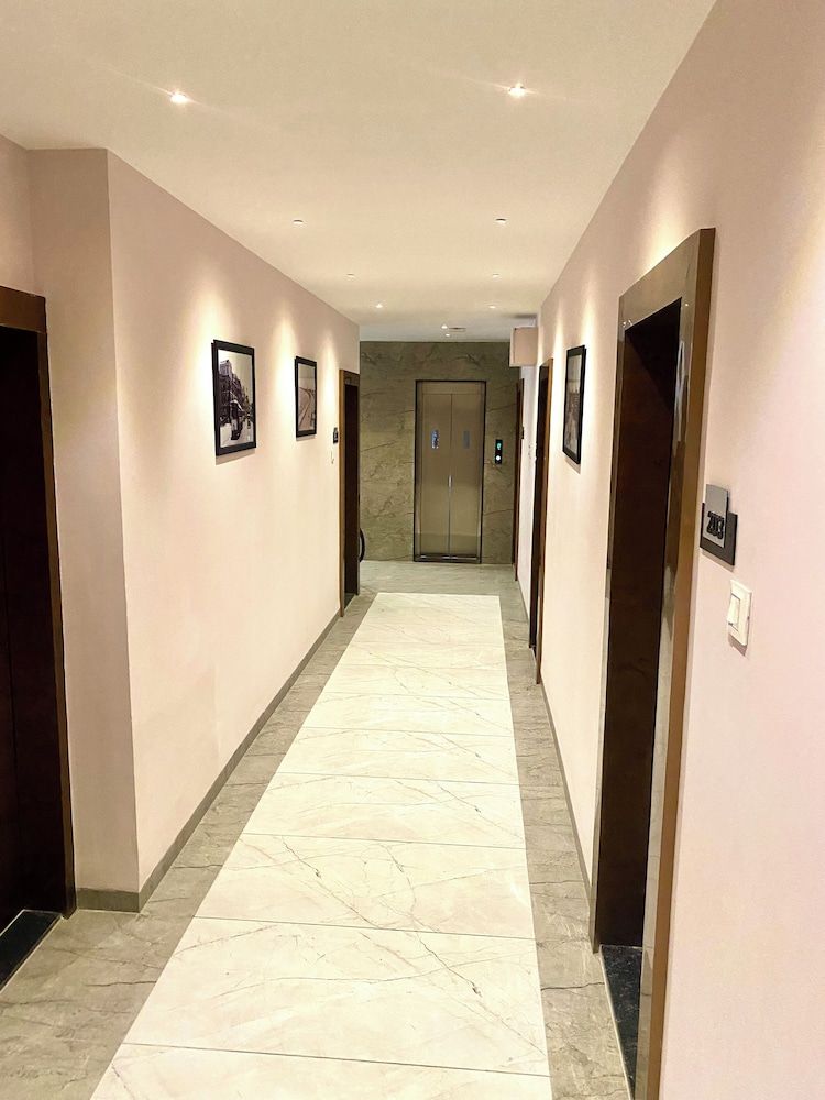 Elevator