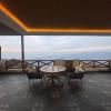 Divine OAK Stay