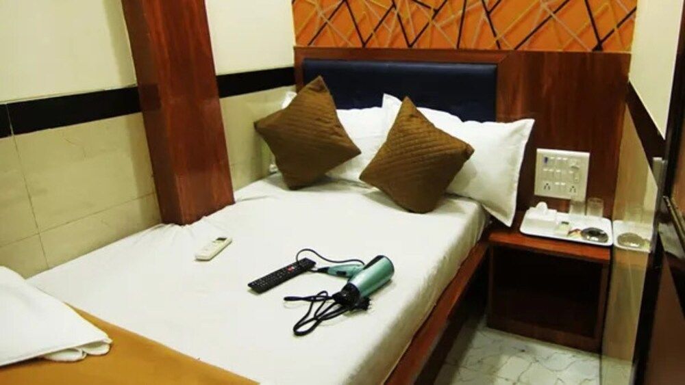 Fabhotel Star Hill