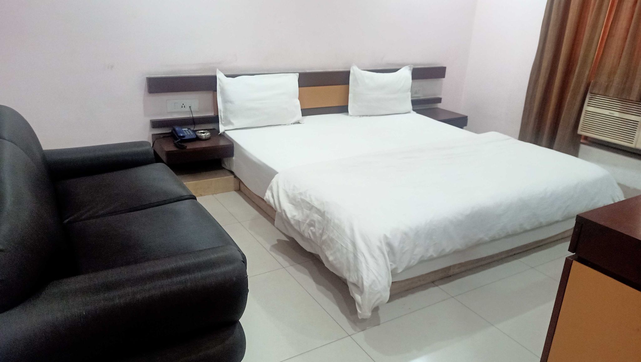 Townhouse Oak Dhanbad Railway Junction Classic 2