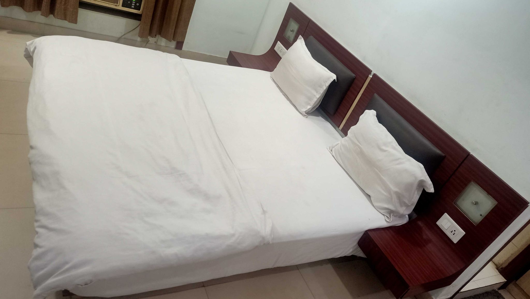 Townhouse Oak Dhanbad Railway Junction Classic 10