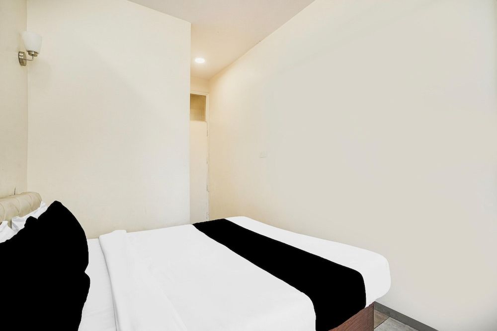 Super Hotel O Collectorate Circle
