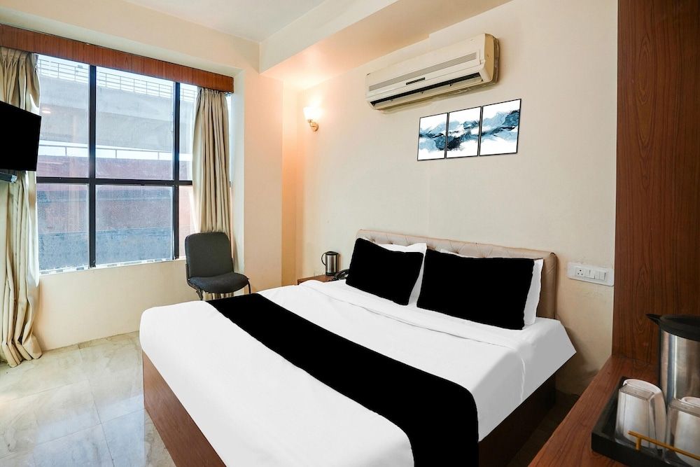 Super Hotel O Collectorate Circle