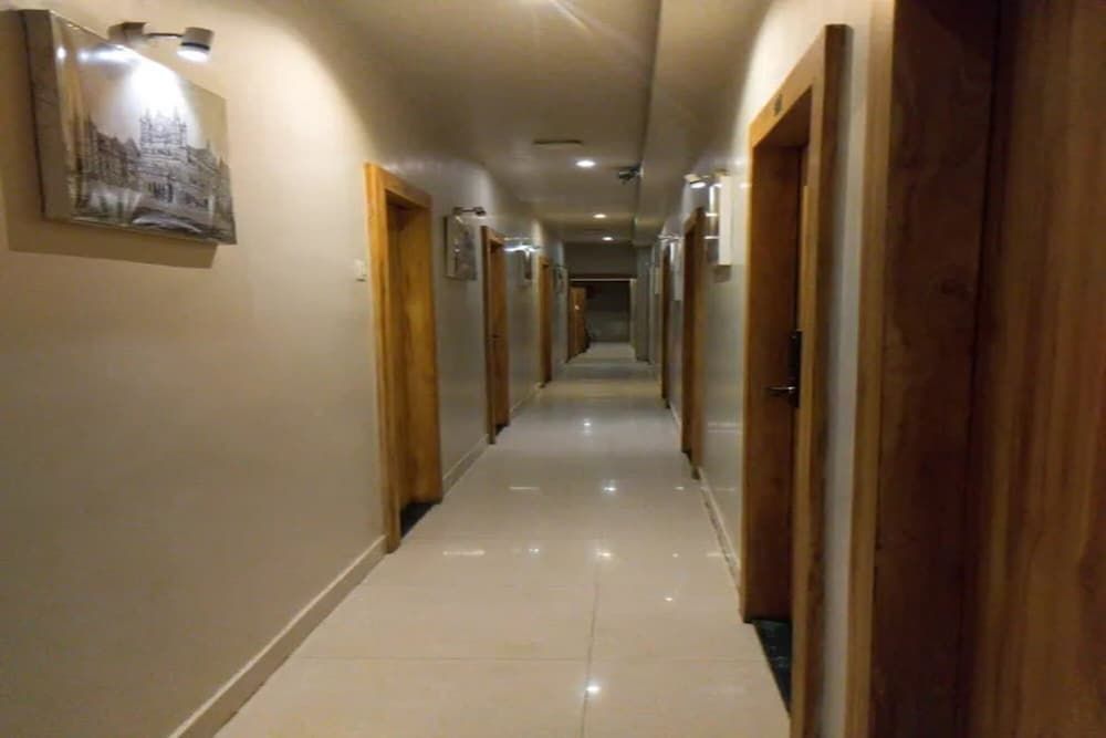 Fabhotel Suncity