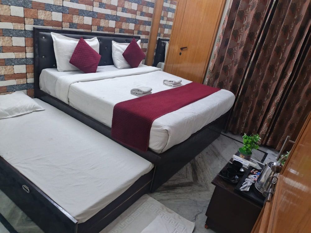 Ravi BR Sant Kheteshwar Marg