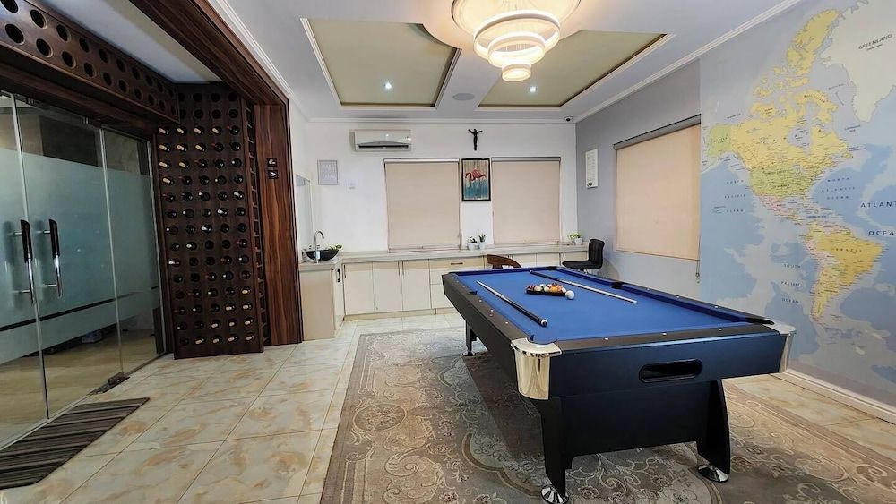 Game room