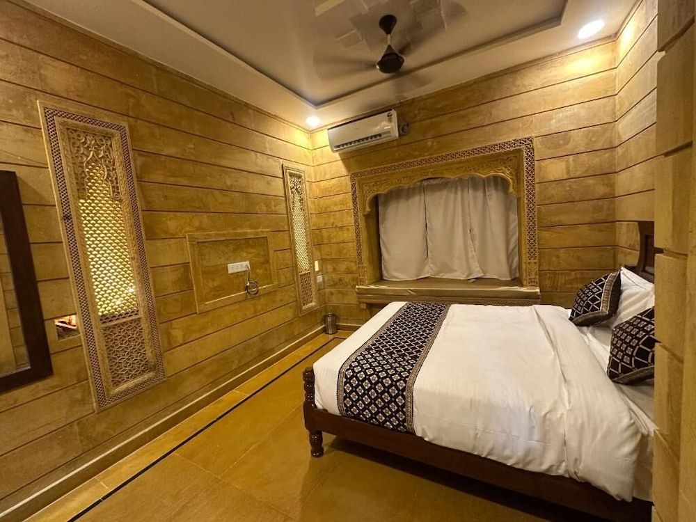 Hotel Golden Safari