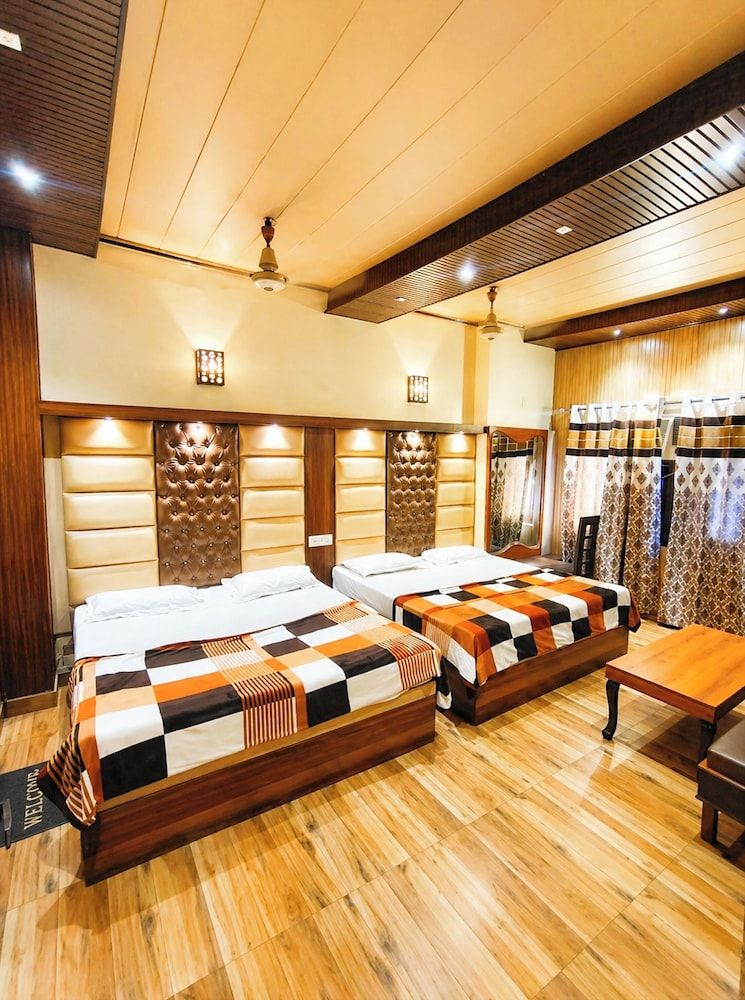 Hotel Revoli Amritsar Near Golden Temple