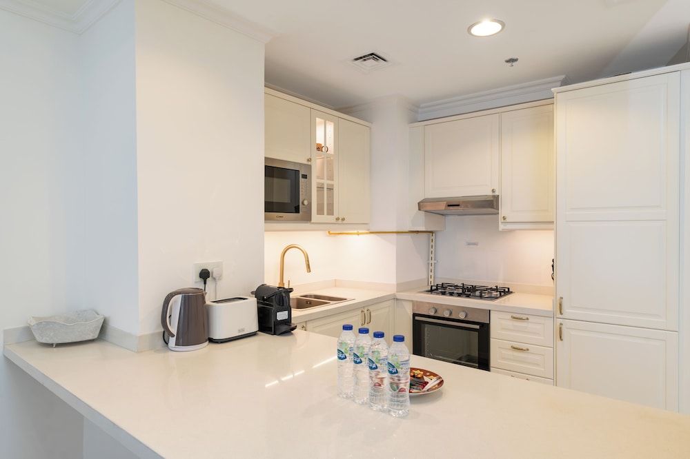 PVH - Mayas Geneva - 1BR Plus Maids Room