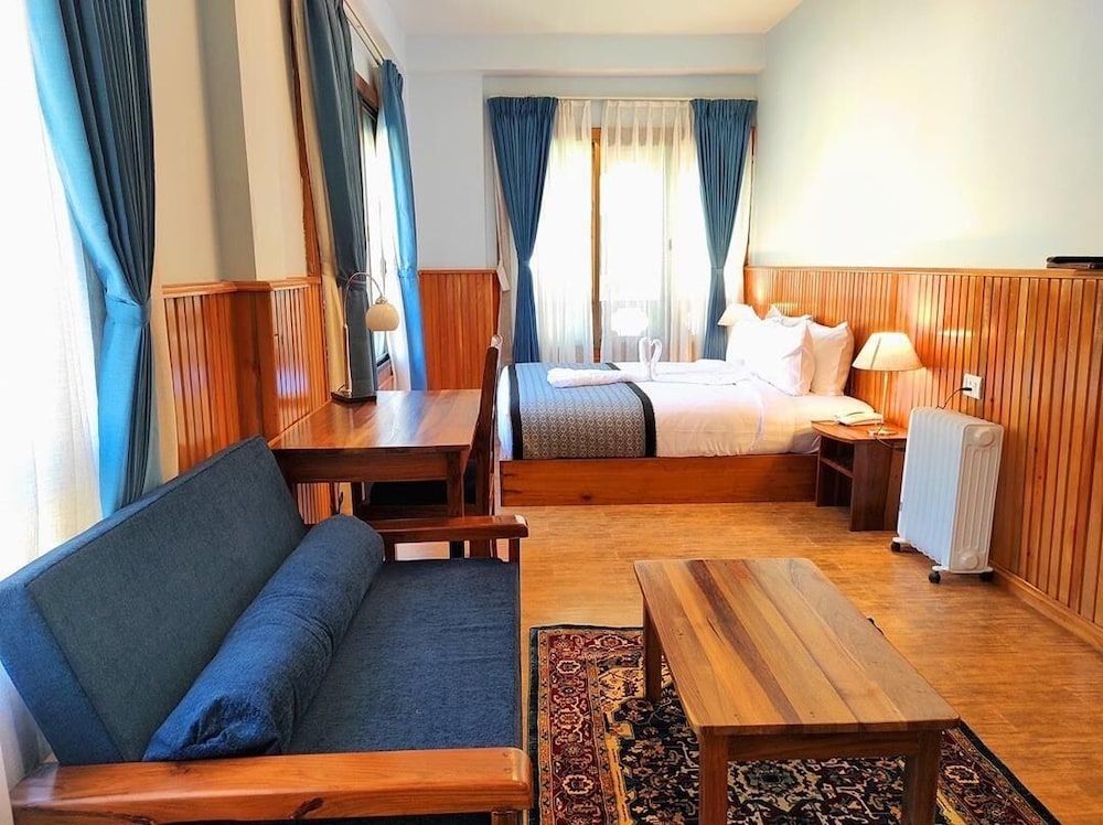 Hotel Western Bhopal