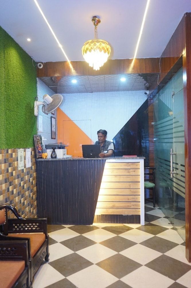 Hotel Konaaz Inn