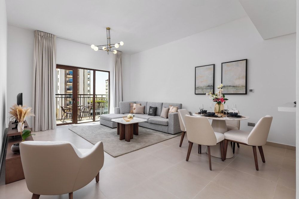 Maison Privee - Relaxed Yas living with Resort-Style Facilities