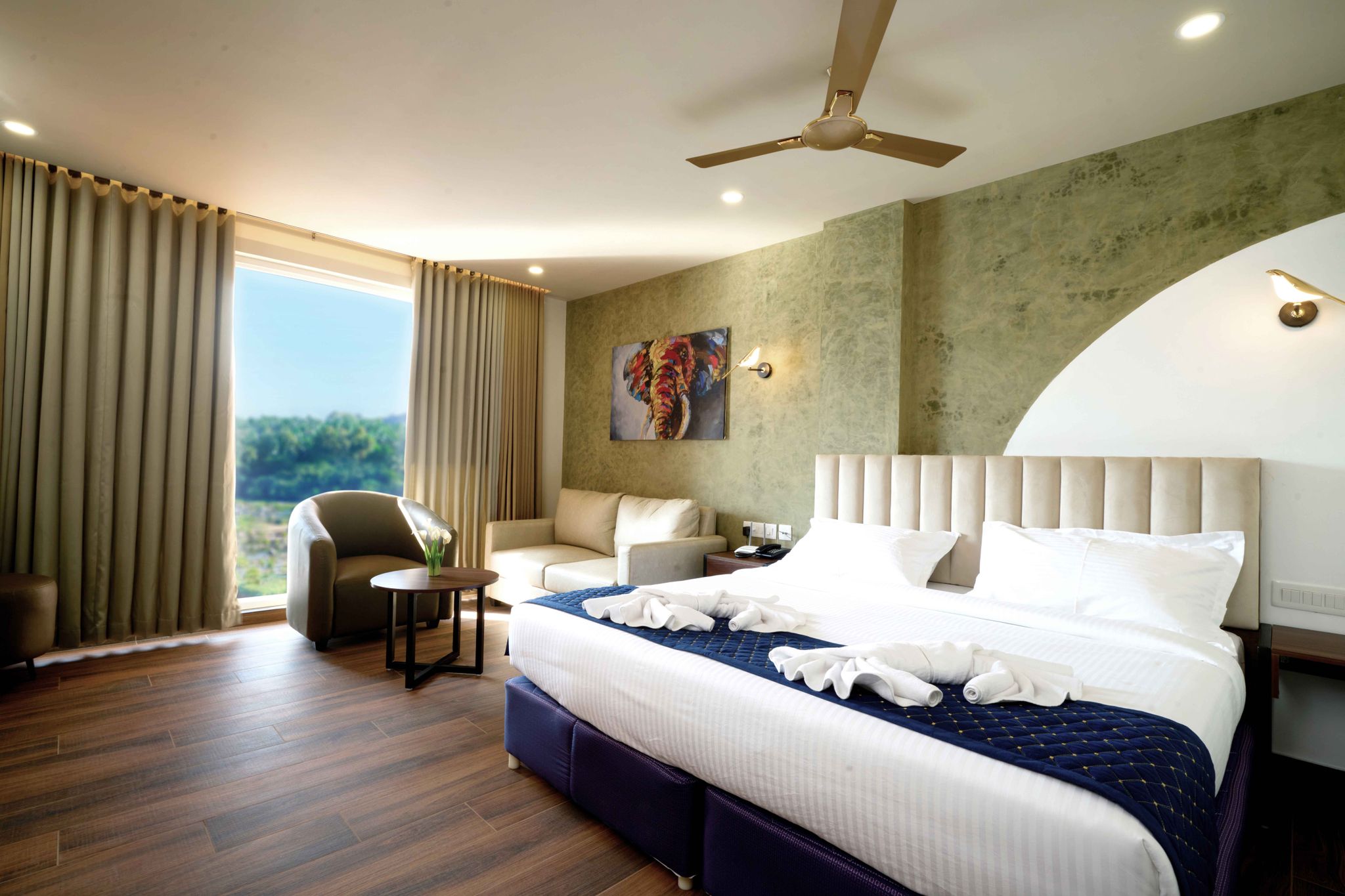 River Bay Athirappilly Premium Deluxe room With balcony