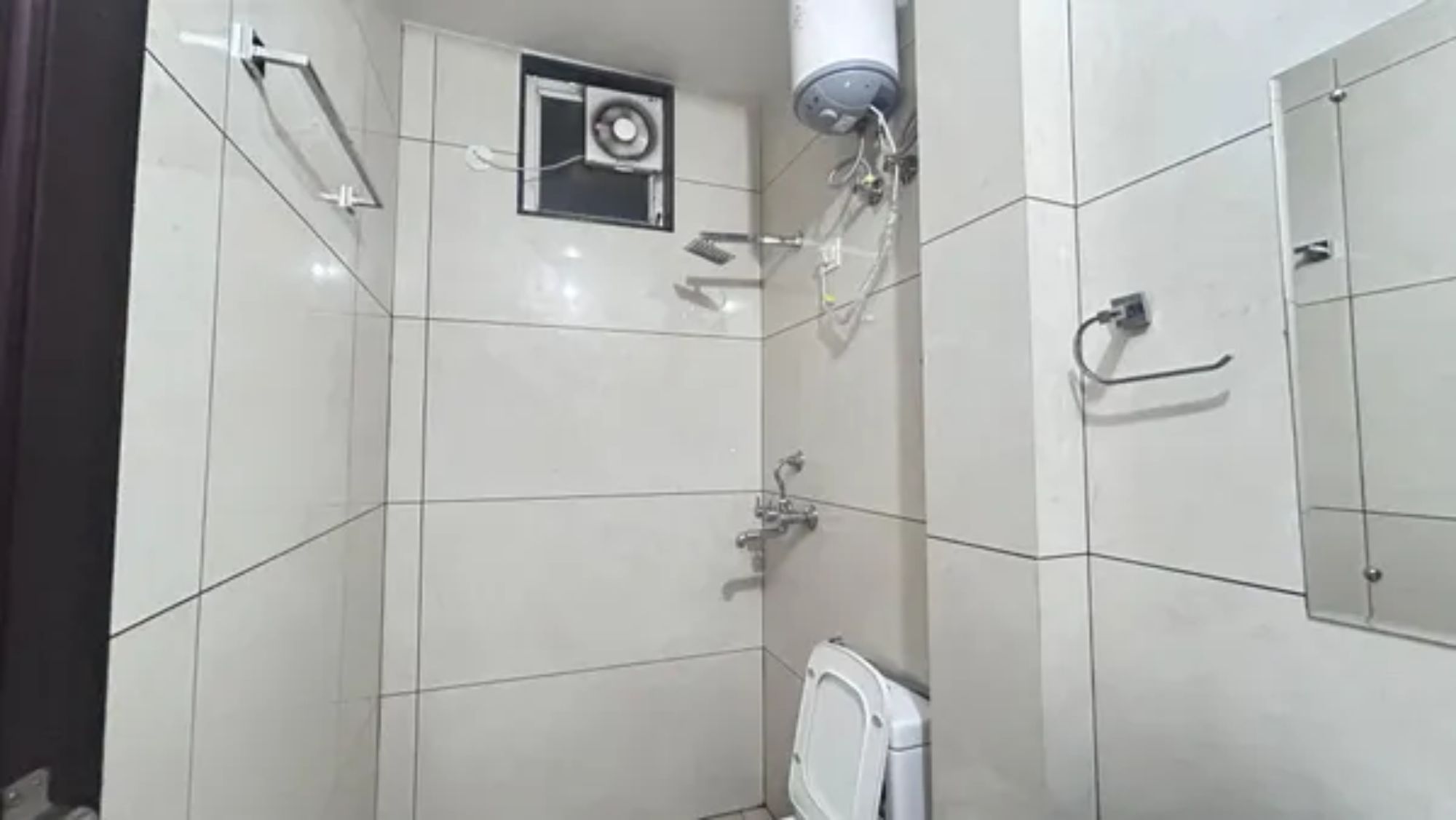 FabHotel Deep