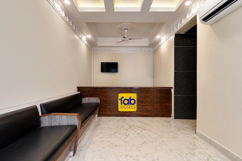 FabHotel Deep
