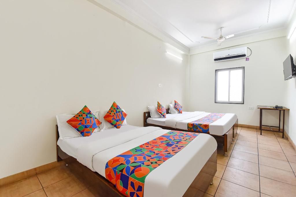 FabHotel Deep