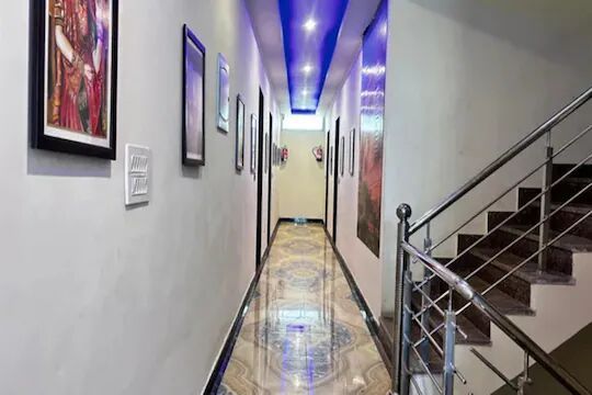 FabHotel Runway