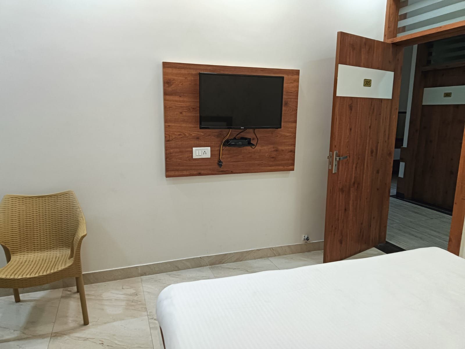 Hotel Panchseel Palace Standard Room 5