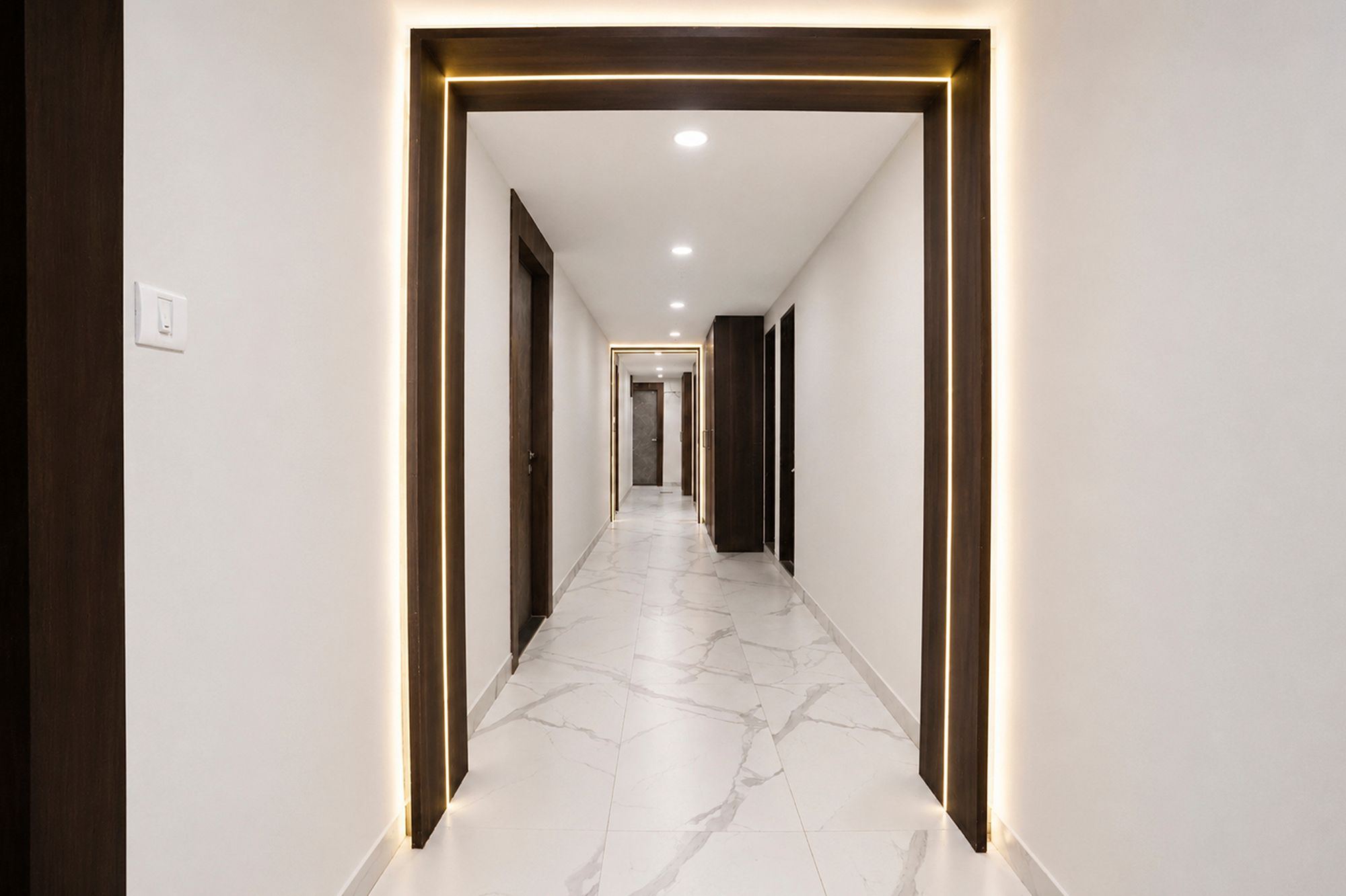 Side Image 1
