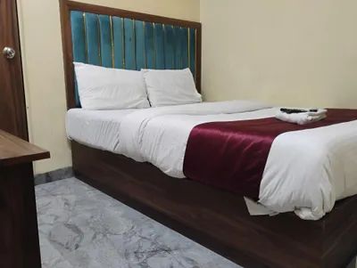 FabHotel Aai Om Residency