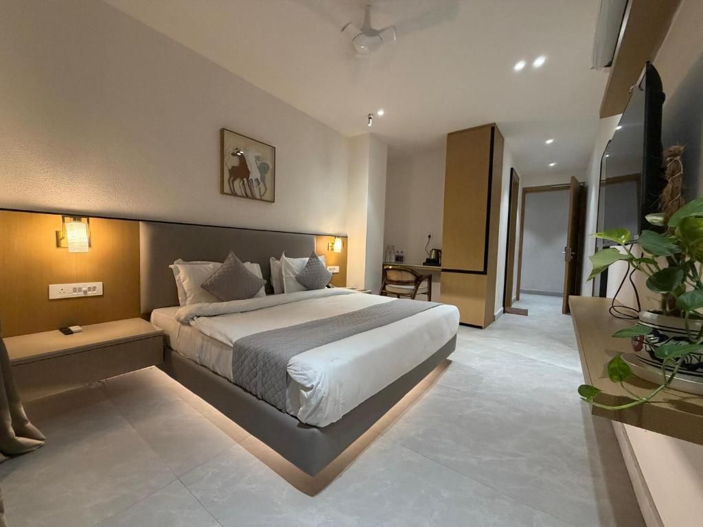 RS GALAXY HOTEL GANGA VIEW Standard Room